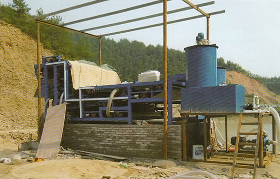 YNT型三網(wǎng)污泥濃縮脫水機(jī)